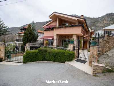 Se prodava luksuzna vila vo Elesec Ohrid